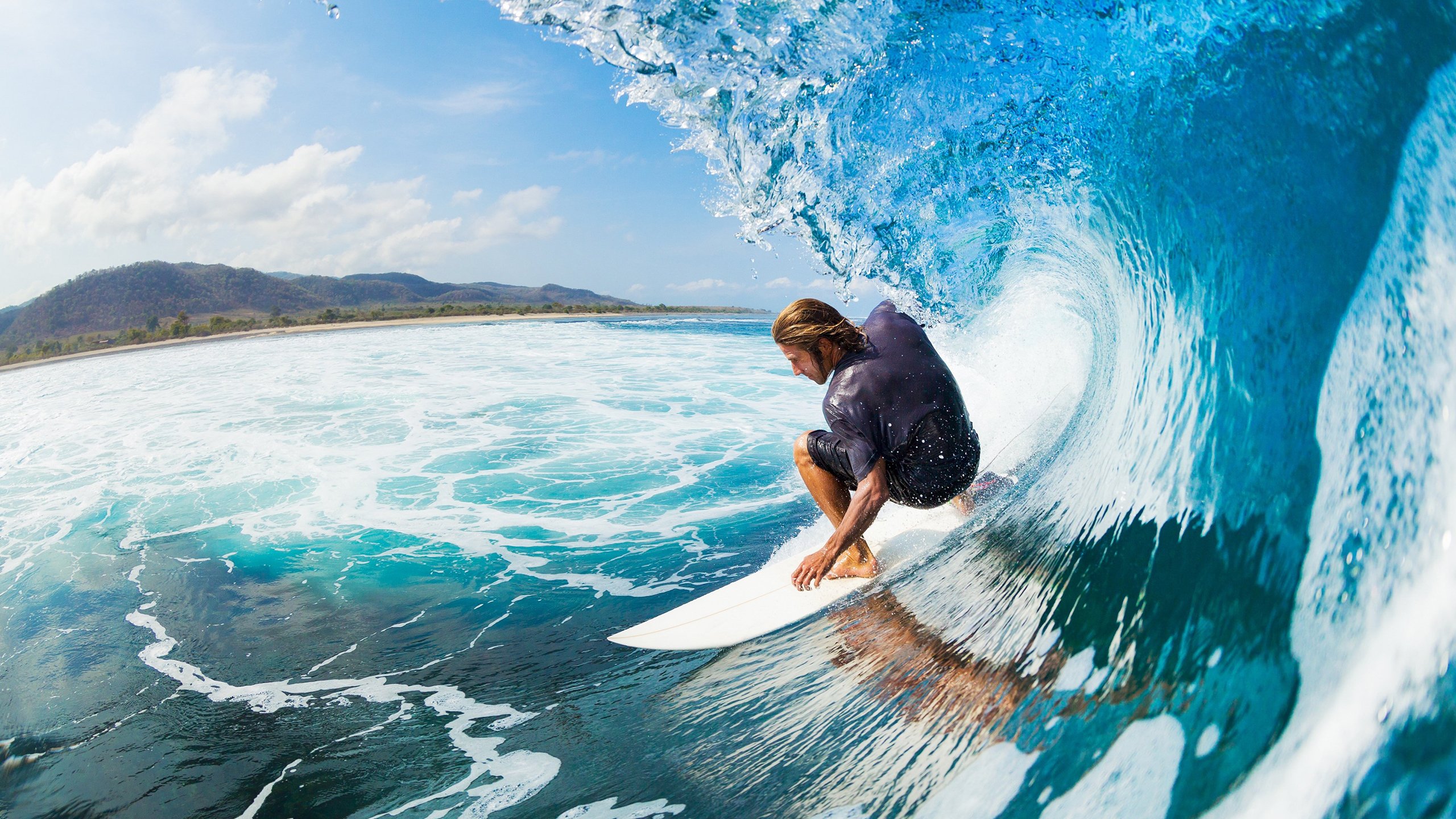 朱婷现身大学讲座鼓励热爱体育，朱婷接受采访视频2020